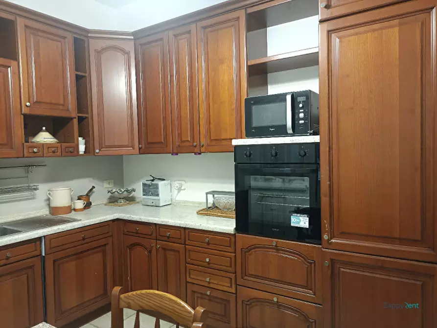 Immagine 5 di Appartamento in affitto  in Via delle Gondole a Roma