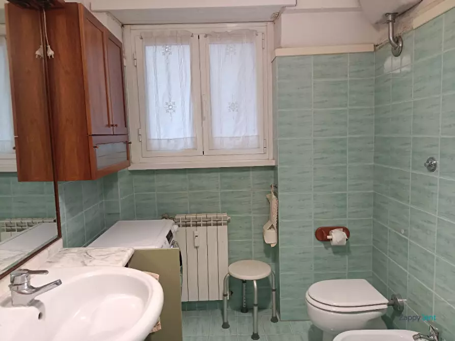 Immagine 13 di Appartamento in affitto  in Via delle Gondole a Roma