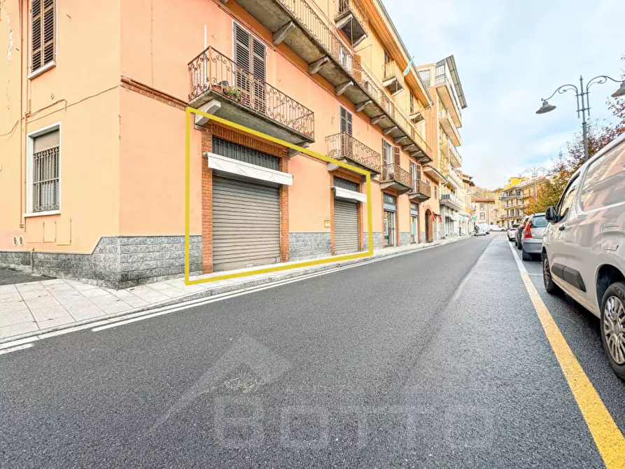 Immagine 2 di Negozio in vendita  in VIA ROMA 6 a Grignasco