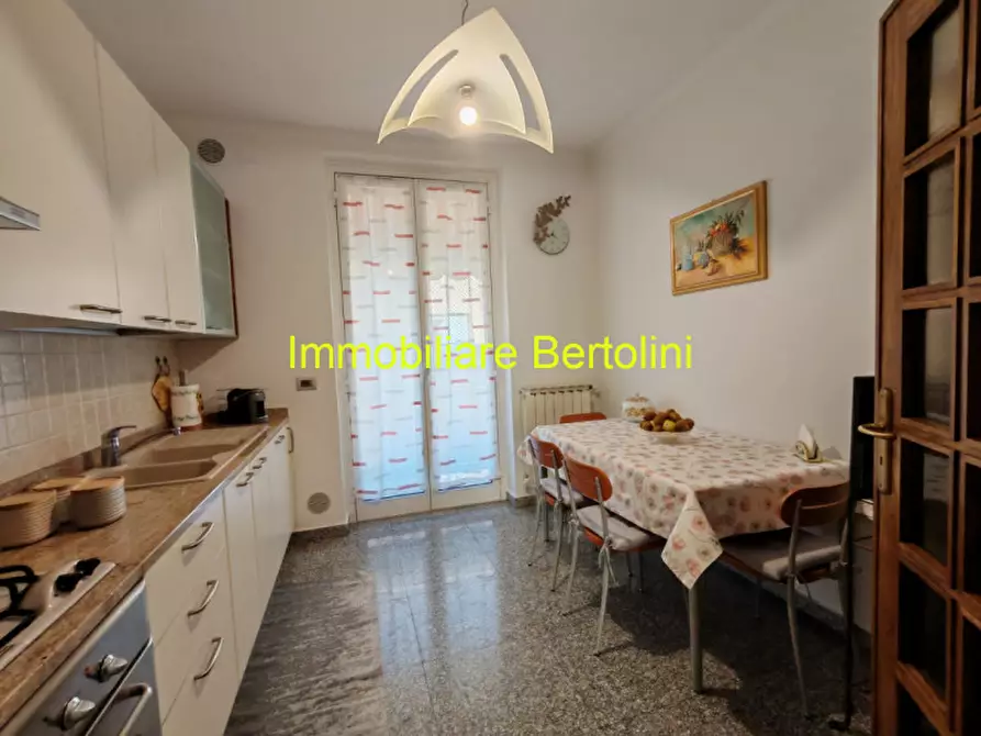 Immagine 4 di Appartamento in vendita  in Via Pasteur a Bordighera