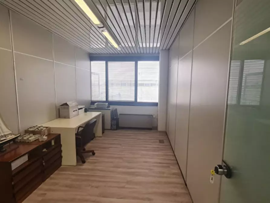 Immagine 5 di Ufficio in affitto  in Via IV Novembre a Settimo Milanese