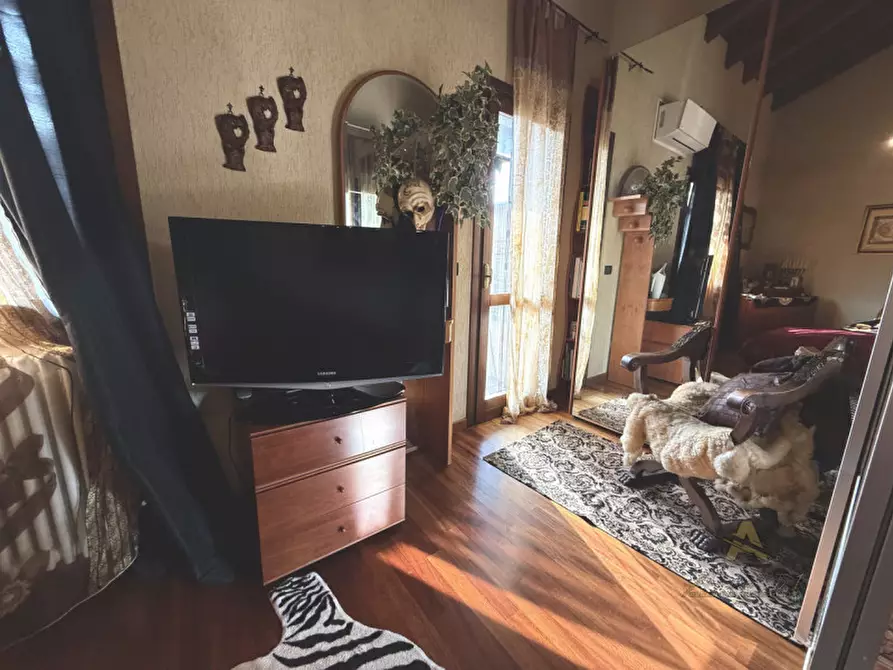 Immagine 27 di Villetta a schiera in vendita  in Via Asti, 23 a Lignano Sabbiadoro