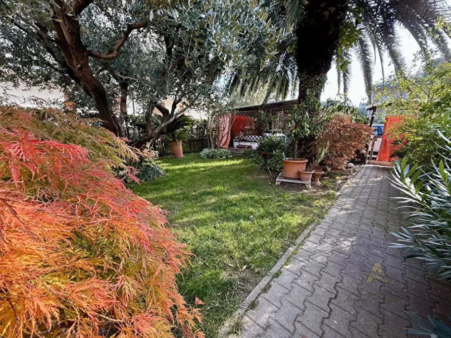 Immagine 29 di Villetta a schiera in vendita  in Via Asti, 23 a Lignano Sabbiadoro