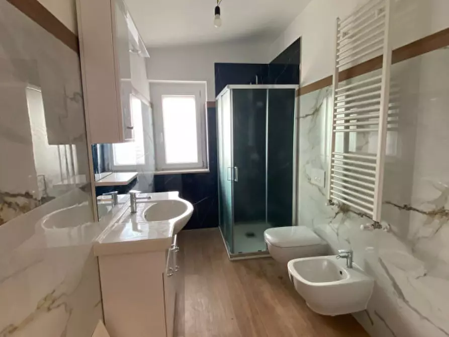 Immagine 21 di Casa bifamiliare in vendita  in via dell'unità d'italia a Montepaone