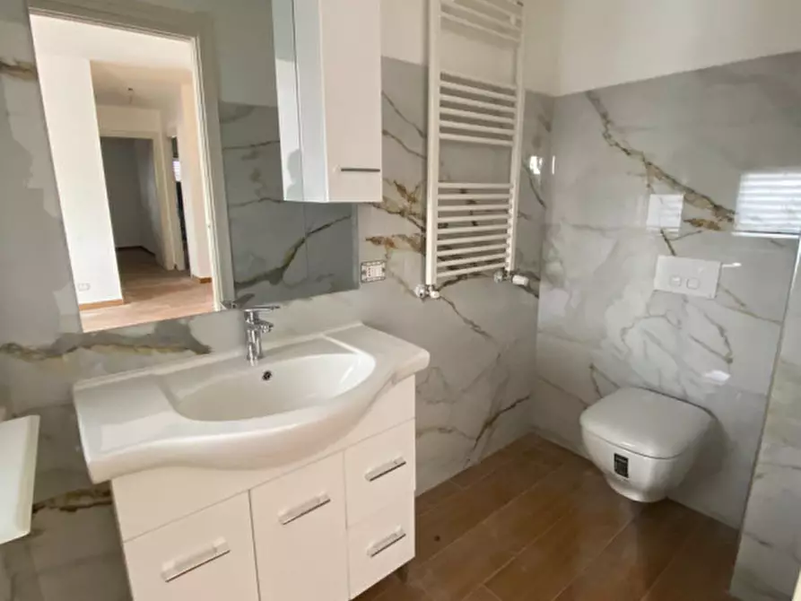 Immagine 23 di Casa bifamiliare in vendita  in via dell'unità d'italia a Montepaone