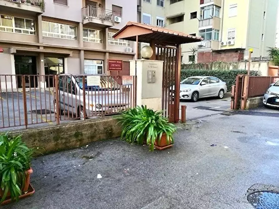 Immagine 6 di Appartamento in vendita  in VIA VILLA GIOCOSA a Palermo