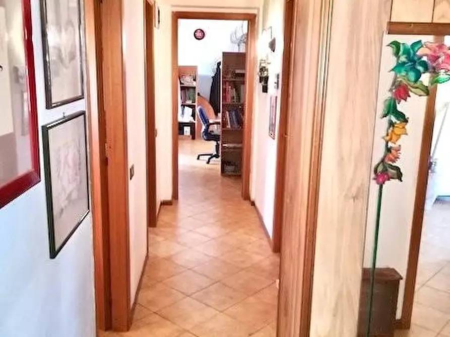 Immagine 12 di Appartamento in vendita  in VIA VILLA GIOCOSA a Palermo