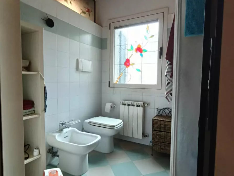 Immagine 14 di Negozio in vendita  a Mira