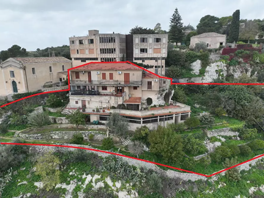 Immagine 1 di Casa indipendente in vendita  in via mantegna idria a Modica