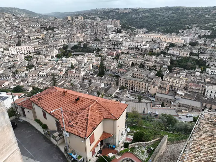 Immagine 4 di Casa indipendente in vendita  in via mantegna idria a Modica
