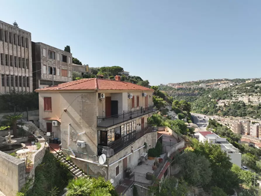 Immagine 4 di Casa indipendente in vendita  in via mantegna idria a Modica