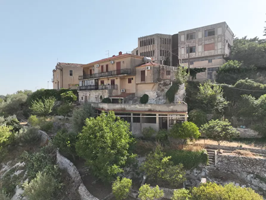 Immagine 6 di Casa indipendente in vendita  in via mantegna idria a Modica