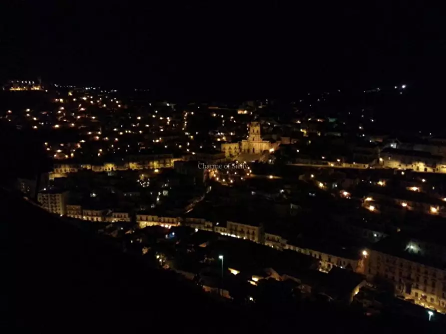 Immagine 10 di Casa indipendente in vendita  in via mantegna idria a Modica