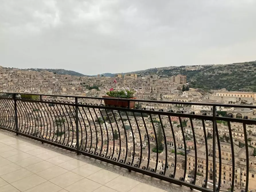Immagine 12 di Casa indipendente in vendita  in via mantegna idria a Modica