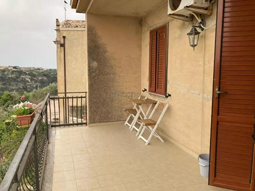 Immagine 13 di Casa indipendente in vendita  in via mantegna idria a Modica
