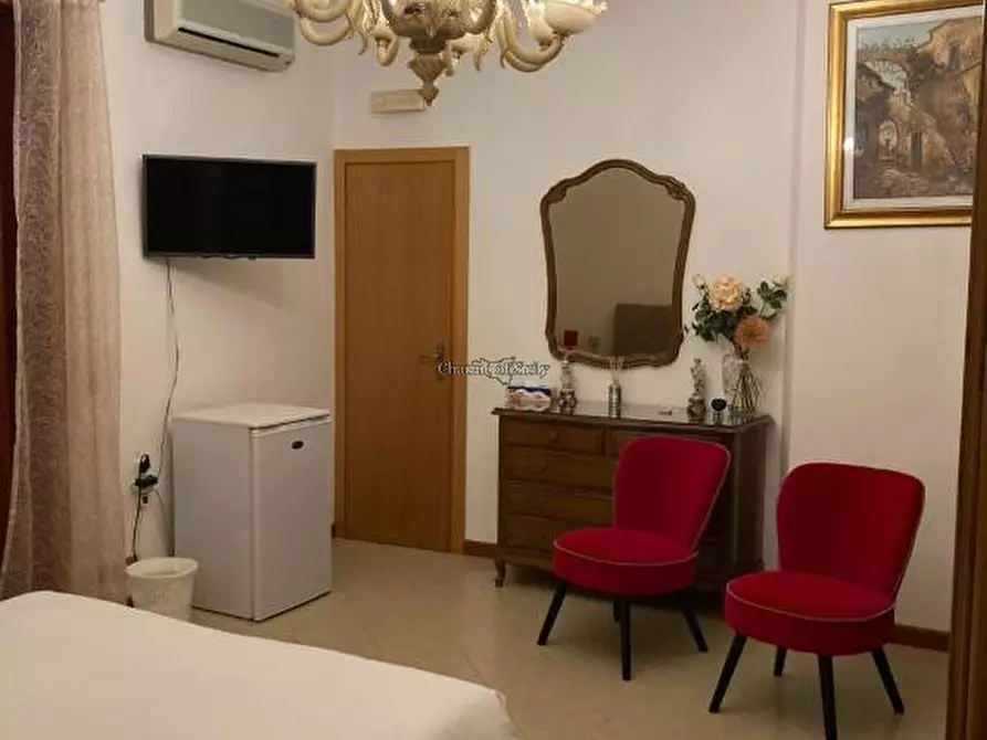 Immagine 25 di Casa indipendente in vendita  in via mantegna idria a Modica