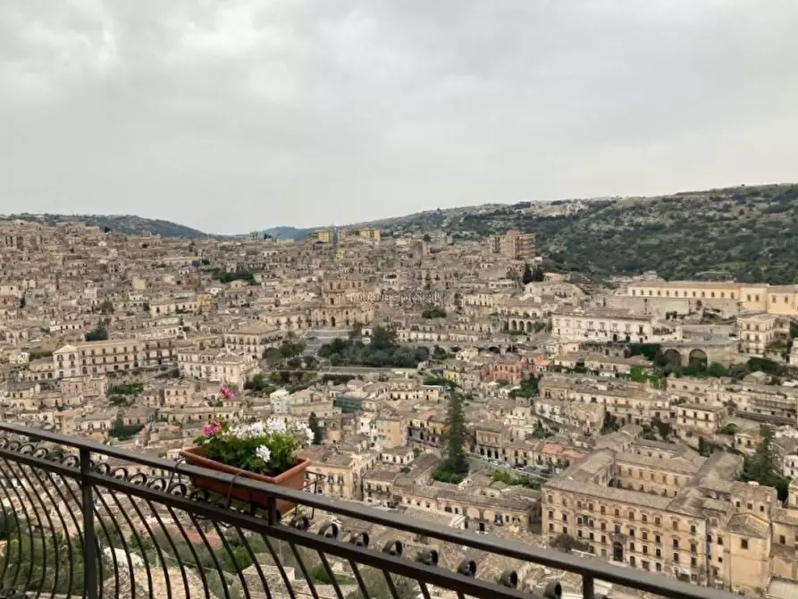 Immagine 36 di Casa indipendente in vendita  in via mantegna idria a Modica