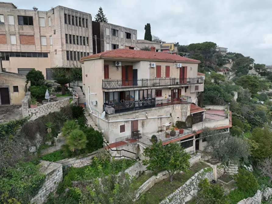 Immagine 41 di Casa indipendente in vendita  in via mantegna idria a Modica