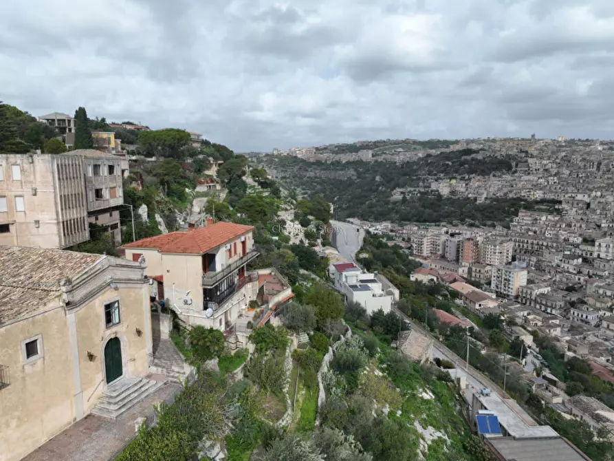 Immagine 43 di Casa indipendente in vendita  in via mantegna idria a Modica