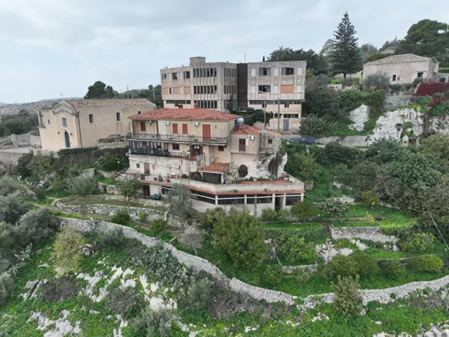 Immagine 49 di Casa indipendente in vendita  in via mantegna idria a Modica