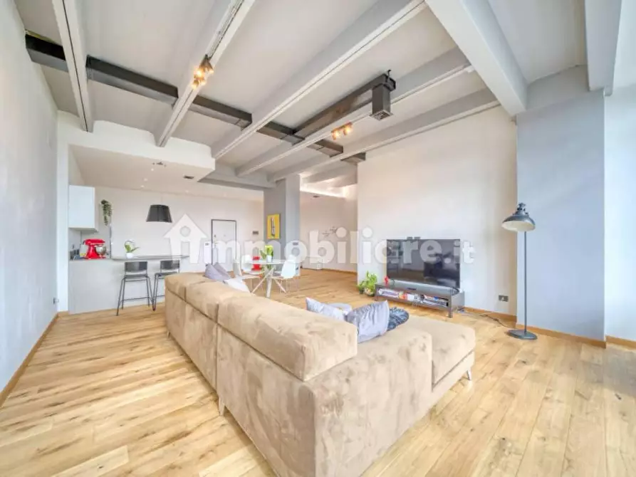 Immagine 8 di Loft/Open space in vendita  in Corso Svizzera n. 185 a Torino