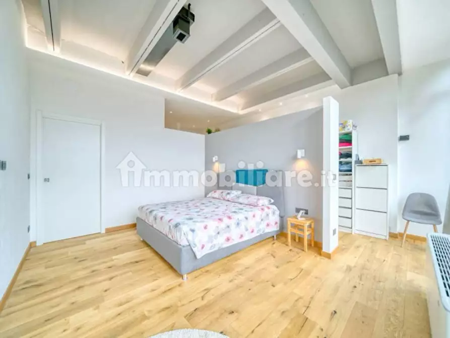 Immagine 11 di Loft/Open space in vendita  in Corso Svizzera n. 185 a Torino