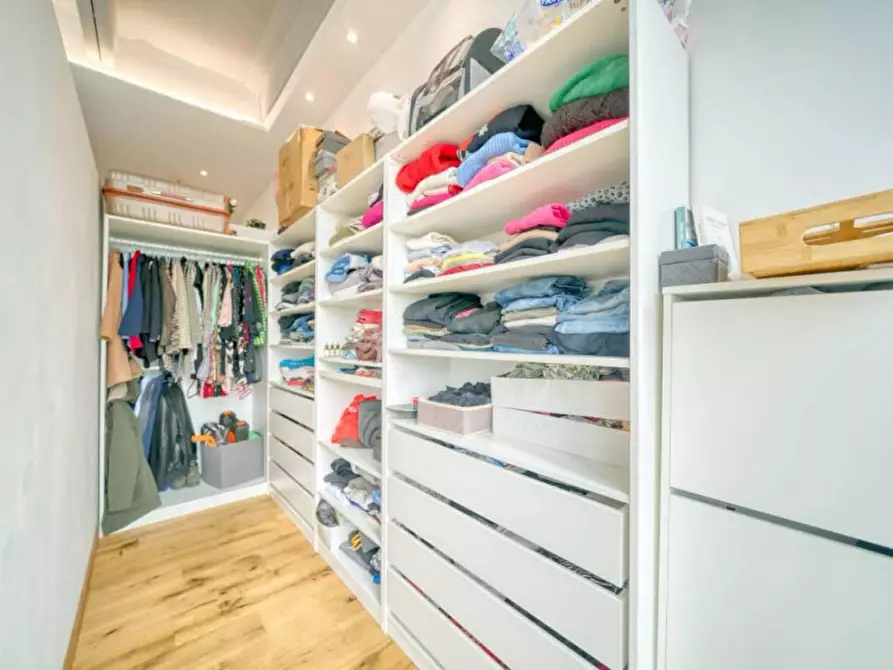 Immagine 17 di Loft/Open space in vendita  in Corso Svizzera n. 185 a Torino