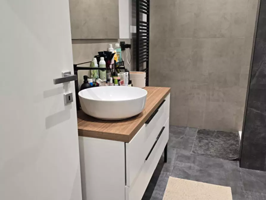 Immagine 24 di Loft/Open space in vendita  in Corso Svizzera n. 185 a Torino