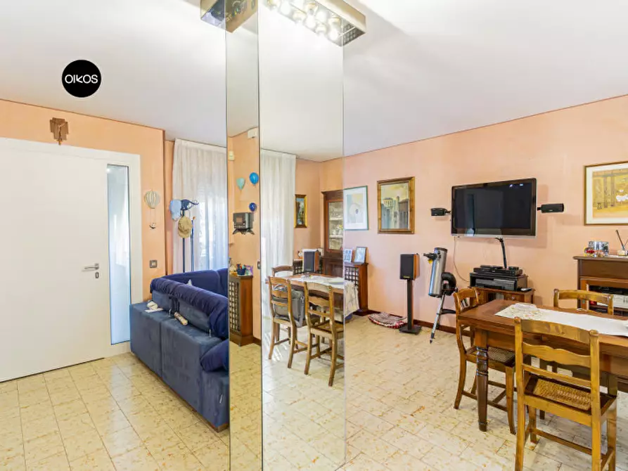 Immagine 1 di Casa quadrifamiliare in vendita  a Campolongo Maggiore