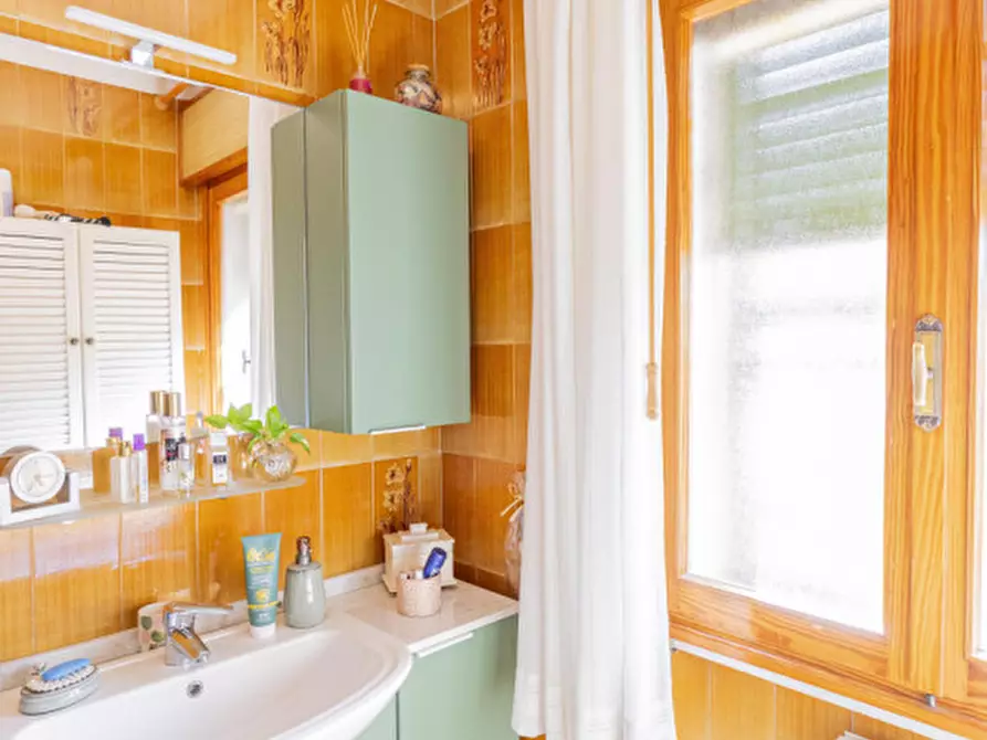 Immagine 6 di Casa quadrifamiliare in vendita  a Campolongo Maggiore