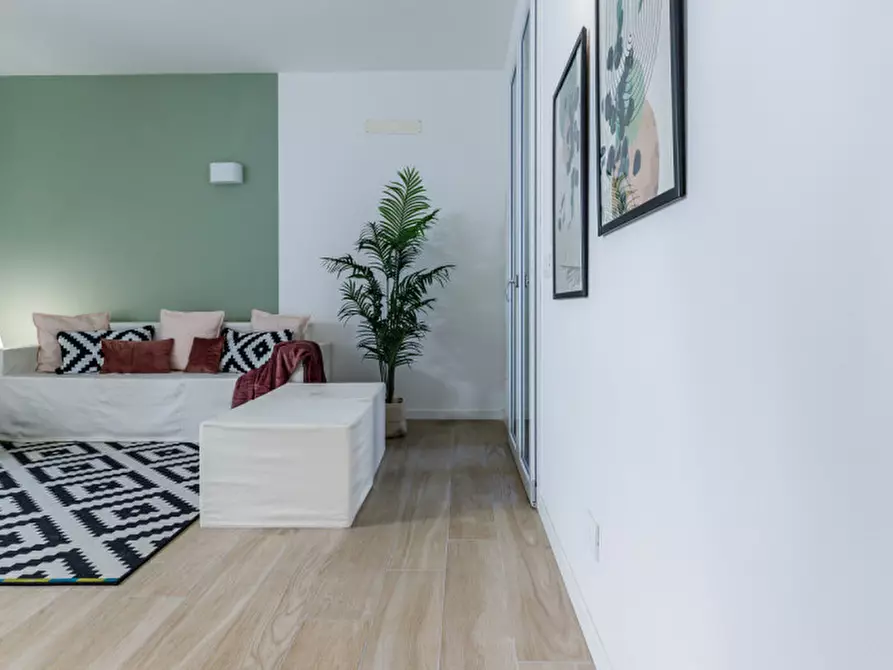 Immagine 3 di Casa bifamiliare in vendita  in Via Nino Bixio a Vicenza