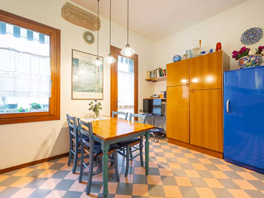 Immagine 4 di Casa bifamiliare in vendita  in Via Francesco Baracca a Treviso