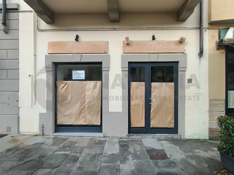 Immagine 2 di Negozio in affitto  in VIA GARIBALDI a Pontassieve