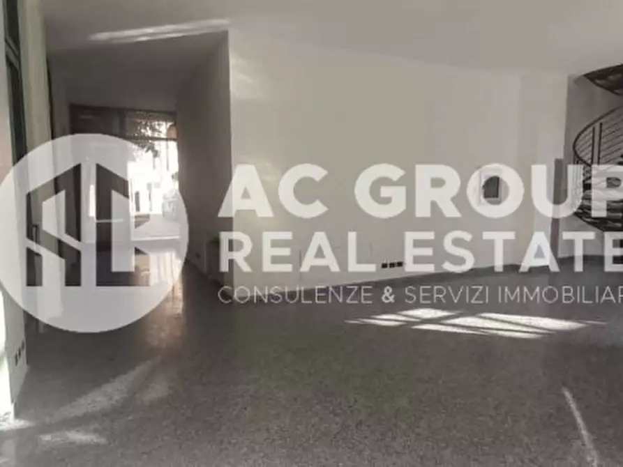 Immagine 4 di Negozio in vendita  in P.tta Schuster a Saronno