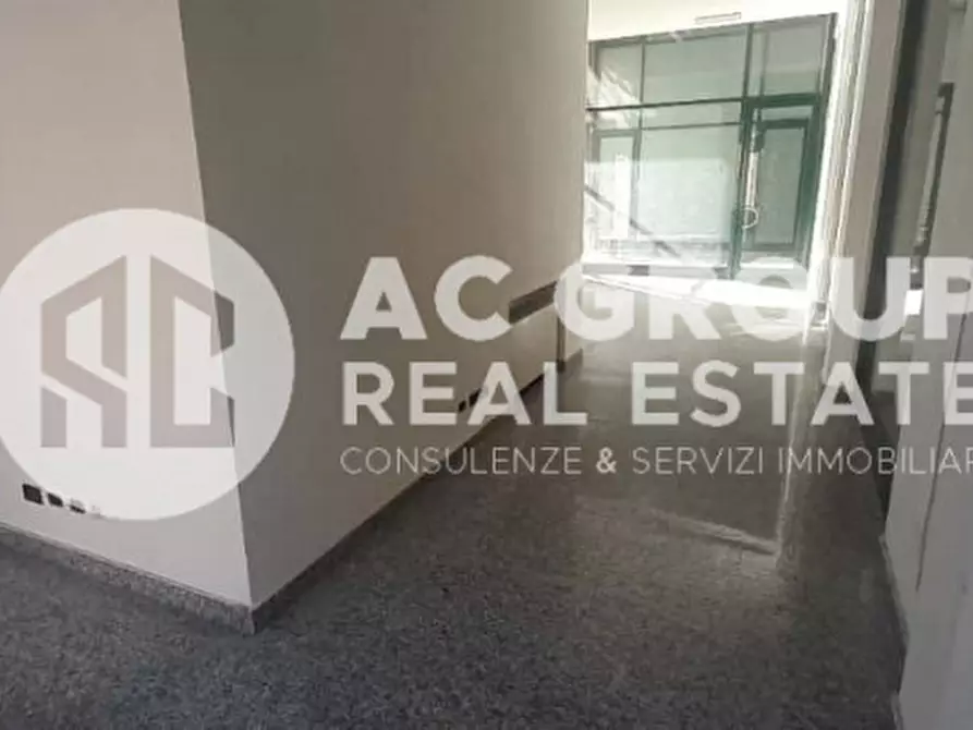 Immagine 8 di Negozio in vendita  in P.tta Schuster a Saronno