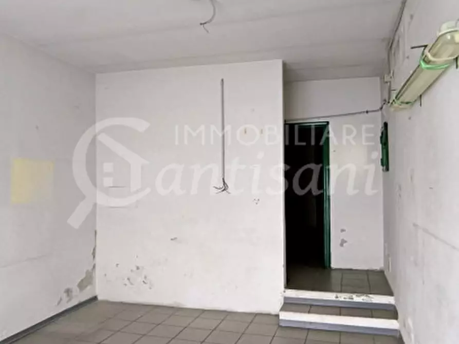 Immagine 7 di Laboratorio in vendita  in Via Circondaria a Firenze