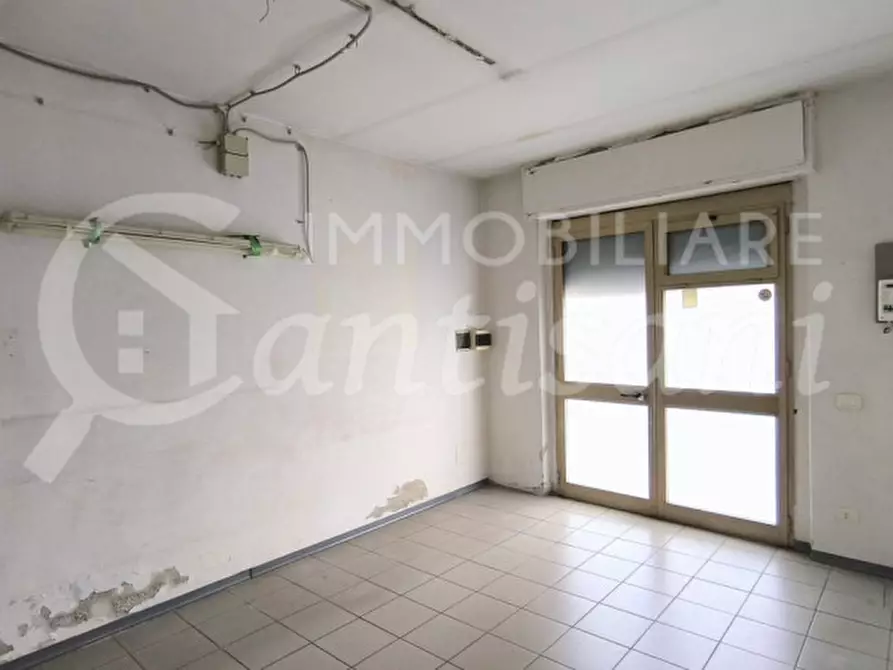 Immagine 9 di Laboratorio in vendita  in Via Circondaria a Firenze