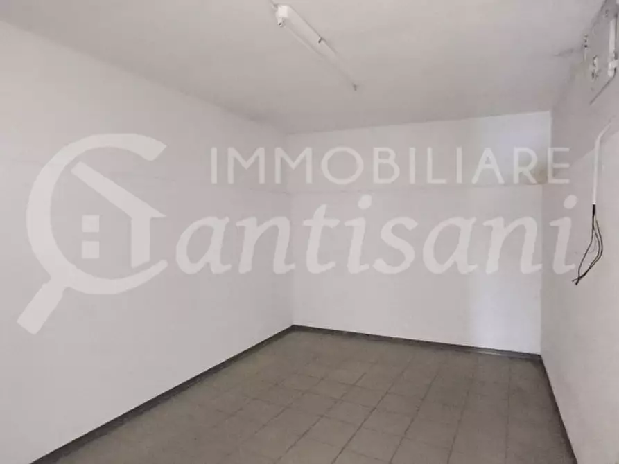 Immagine 14 di Laboratorio in vendita  in Via Circondaria a Firenze