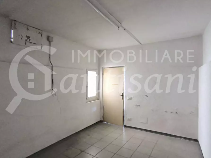 Immagine 15 di Laboratorio in vendita  in Via Circondaria a Firenze