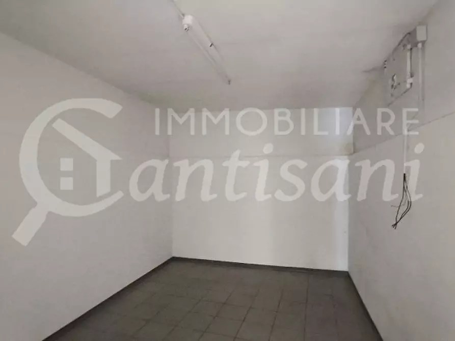 Immagine 17 di Laboratorio in vendita  in Via Circondaria a Firenze