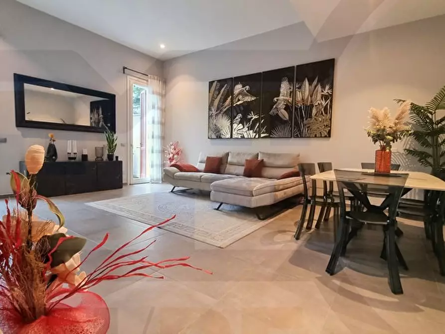 Immagine 1 di Appartamento in vendita  in via baracca a Lugo