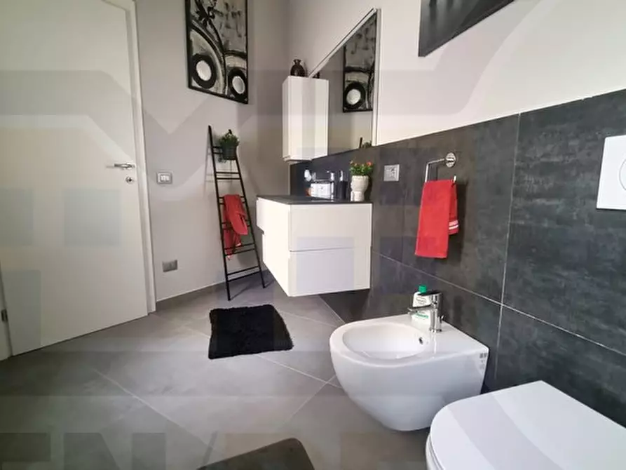 Immagine 30 di Appartamento in vendita  in via baracca a Lugo