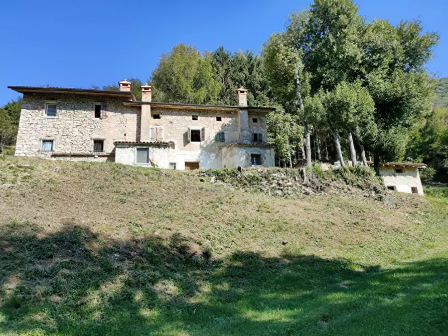 Immagine 2 di Rustico / casale in vendita  a Cison Di Valmarino