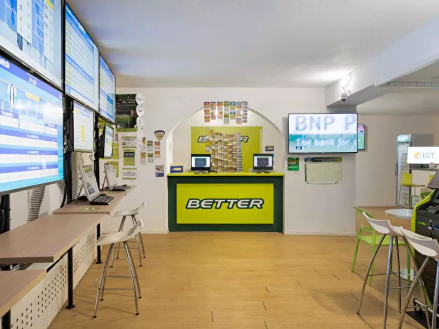 Immagine 2 di Attività commerciale in vendita  in Via Lodovico Barcella 1 a Chiari