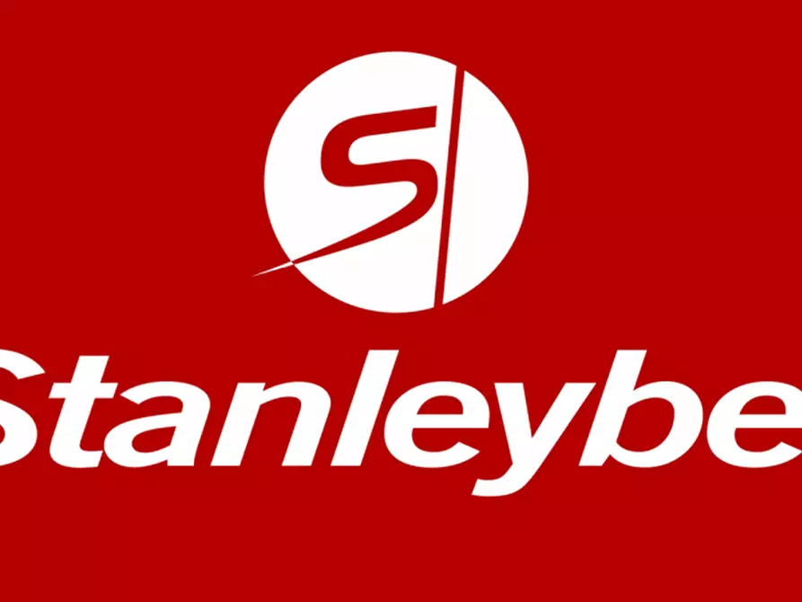 Immagine 1 di Attività commerciale in vendita  in Viale Cesare Battisti 3 a Chiari