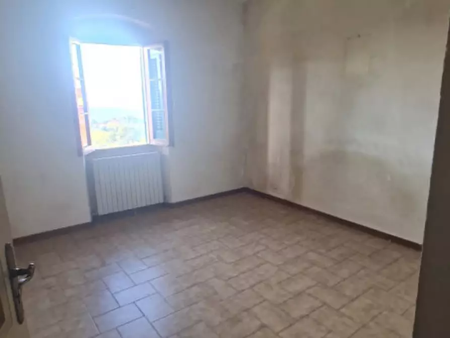 Immagine 19 di Villetta a schiera in vendita  in malva a Terranuova Bracciolini