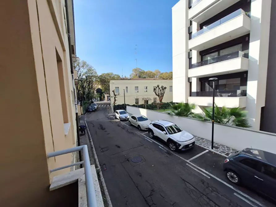 Immagine 1 di Appartamento in vendita  in via Aliprandi 9 a Modena