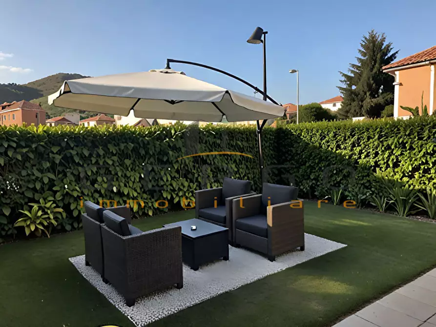 Immagine 3 di Villetta a schiera in vendita  in Via Don Bosco a Selvazzano Dentro