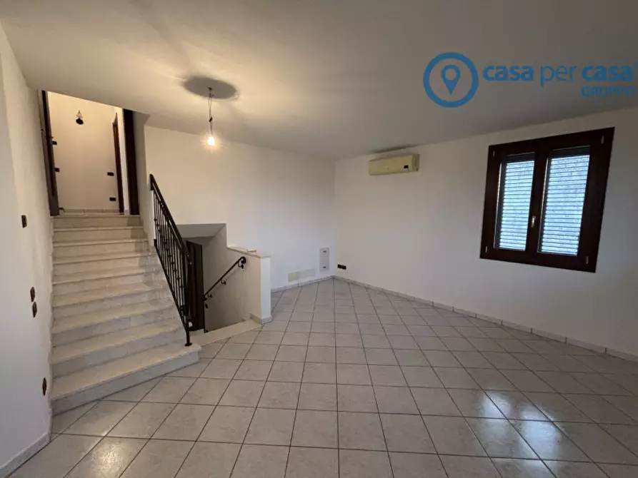 Immagine 11 di Villa in vendita  a Rovigo