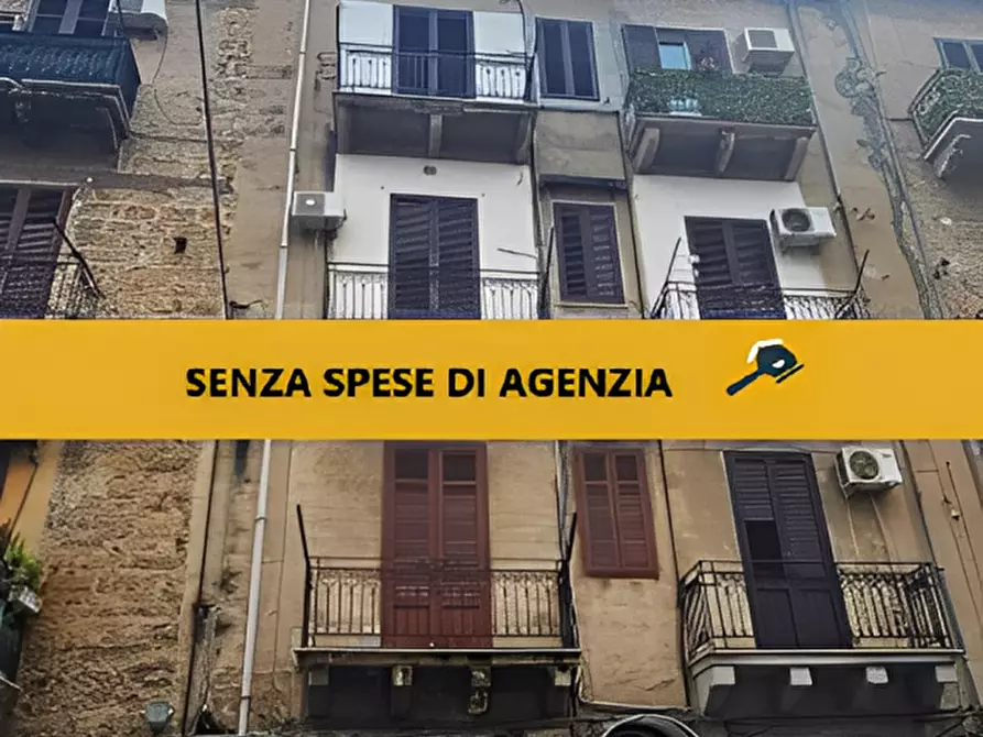 Immagine 1 di Appartamento in vendita  in Via Re Tancredi, 62 a Palermo